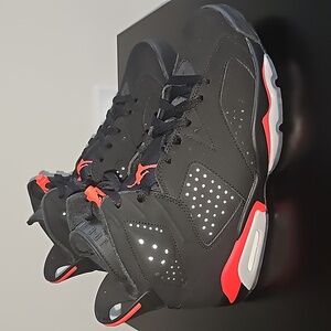 Size 8, Air Jordan 6 Retro Infrared